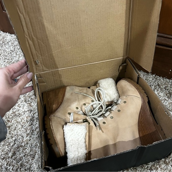 Sorel Women's After Hours Boots Sz 7.5  NL2967-241 Tan Suede Leather Wedge Heel - Picture 8 of 8